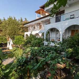 2* Πανσιόν λιοτόπι